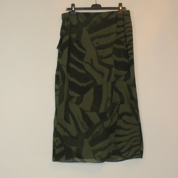 Lauren Ralph Lauren Women's Plus Zebra-Print Georgette Midi Skirt 14W - Picture 4 of 9